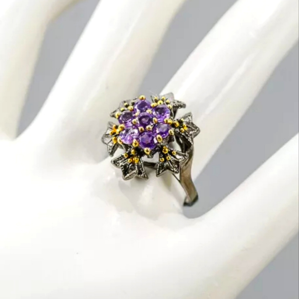 Stunning Amethyst Star .925 Syerling Ring sz 8.25 - Picture 1 of 10